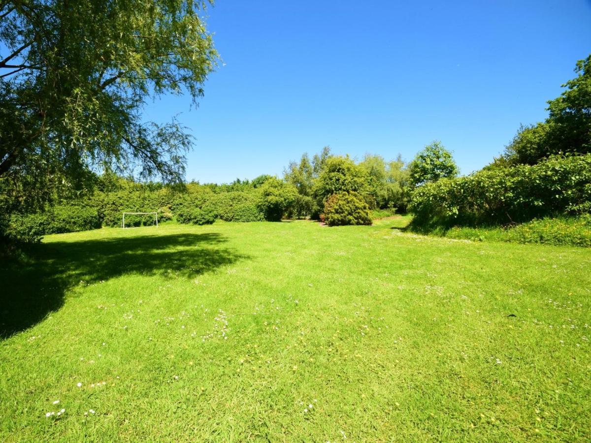 1 Bed In South Molton Oakvi Villa Exterior photo